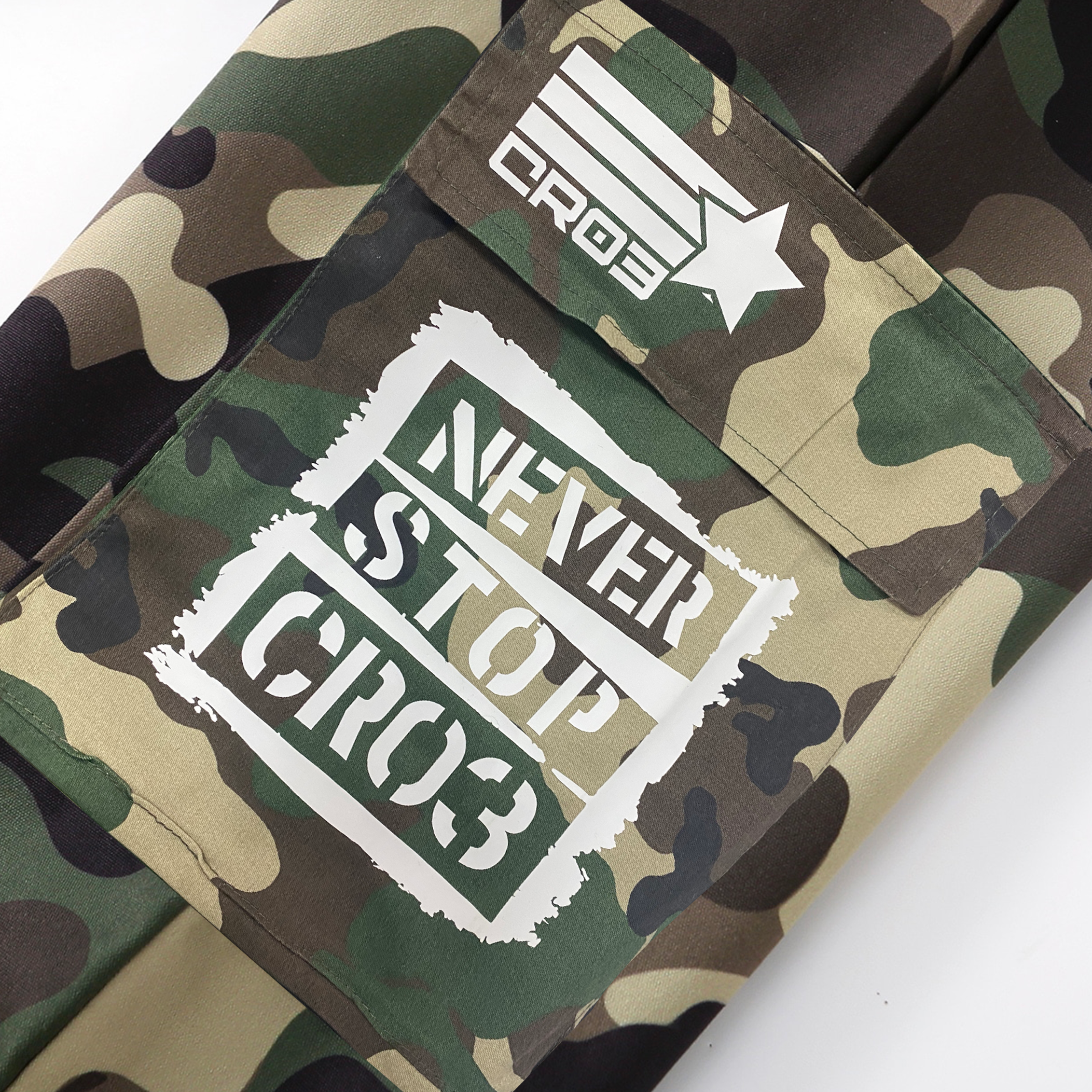 Camouflage-Cargotasche mit großen Taschen für Herren